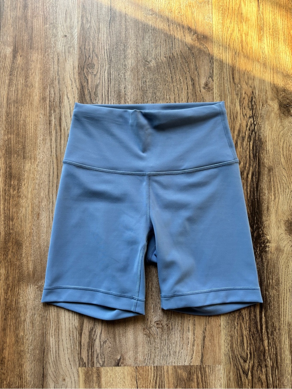 Lululemon Wunder Train High Rise Short